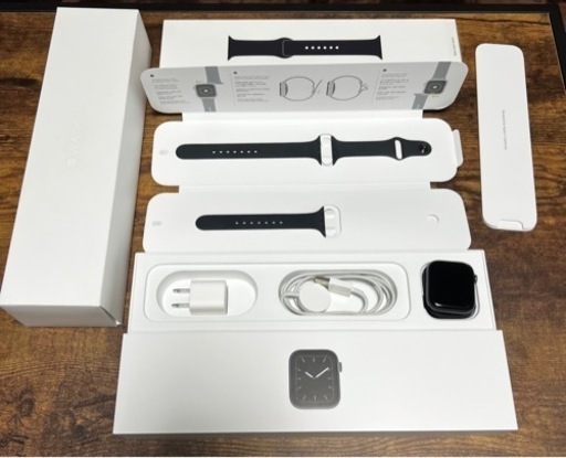 値下げ中！Apple watch SERIES 5