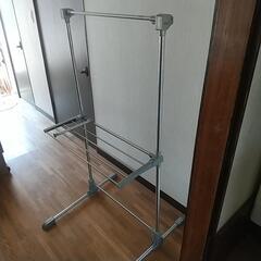 衣装掛けハンガーラック
