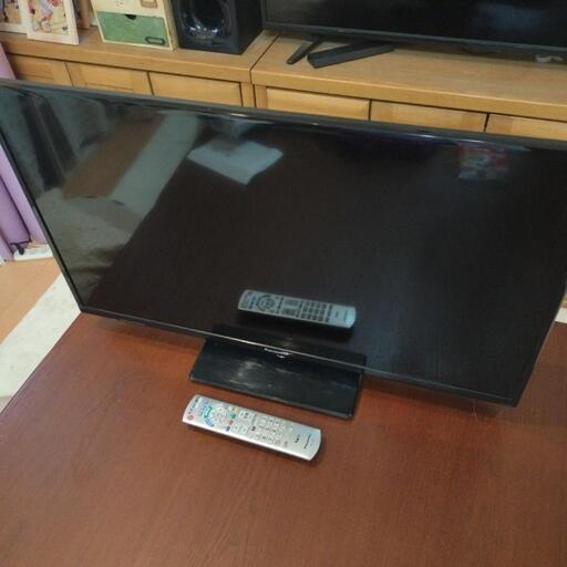 液晶テレビ　Panasonic TH-32D300（2016年製）