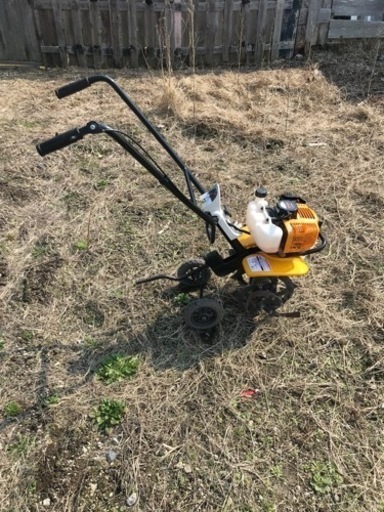 耕運機　　畑仕事に大活躍。