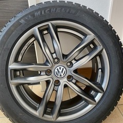 215/55/R17 ピッチ112mm 5穴 スタッドレス付きホイールの画像