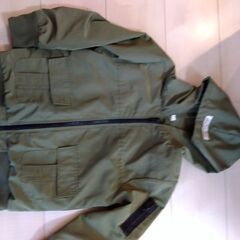ジャンパー　120　パーカーの画像