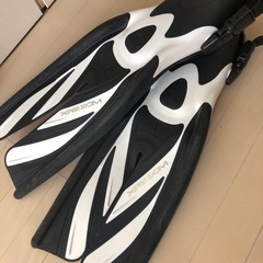 TUSA ツサ　スキューバダイビング用フィン　フィン　の画像