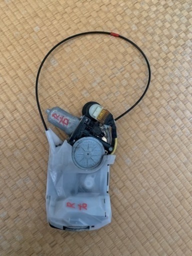 トヨタ　Voxy70 オートドアーモーター