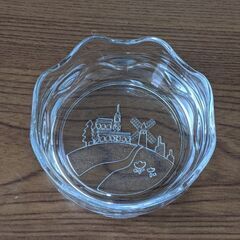 ガラスの器　3個セットの画像