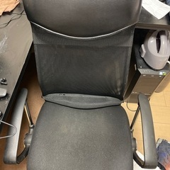 オフィスチェア(ゲーミングでも利用できます)