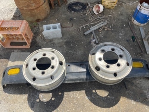 トラック、アルミホイール