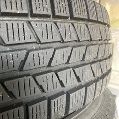 スタッドレスタイヤ　ホイール付き　ナット無しの画像