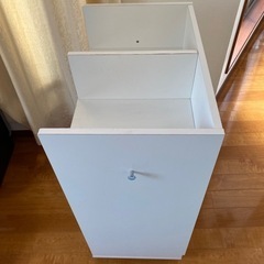 ［売約済］ランドセルラック・2人用・ホワイト・キャスター付の画像