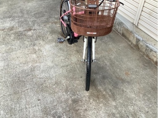 23ヤマハ新機種電動アシスト自転車pasVIENTA26インチピンクアルミボディー