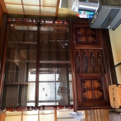大型食器棚　茶箪笥