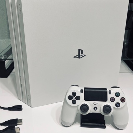 PS4 Pro Glacier White (SSD換装)