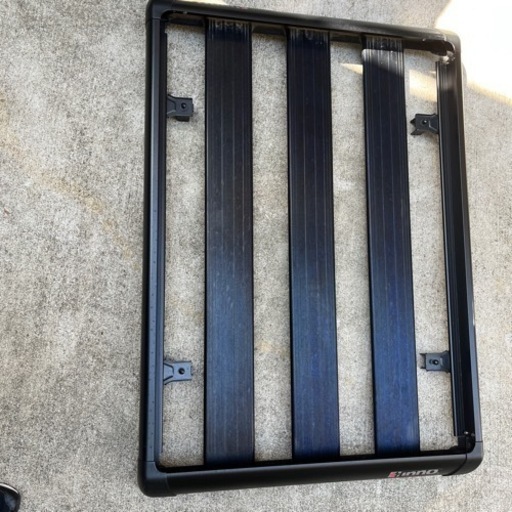 ルーフキャリア　inno