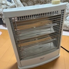 電気ストーブ　山善　DS-D085(W)