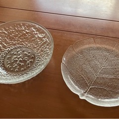 ガラスのお皿と器のセット