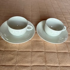 ハローキティのカップ&ソーサー 2セット