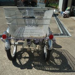 電動アシスト三輪自転車（古いけど十分乗れます）の画像