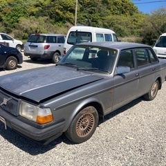 成約済み240 セダン　旧車　ボルボ　シャビー　ベース