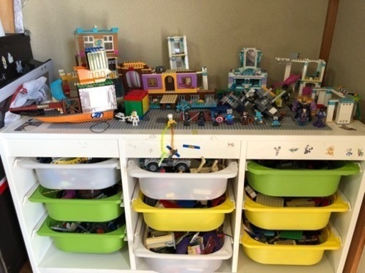 レゴブロック　IKEAの収納棚付き　大量　レアパーツあり
