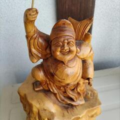 購入者、決まりました。大黒様と恵比寿様の木彫りの置物の画像