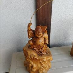 購入者、決まりました。大黒様と恵比寿様の木彫りの置物の画像