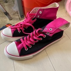 28cmスニーカーの画像