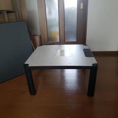 コタツテーブルの画像