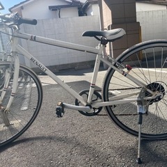 【決まりました】購入時3万円　後輪パンク　ルノーのマウンテンバイク
