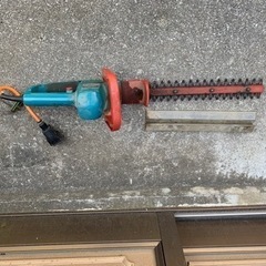 makitaマキタ 生垣バリカン ヘッジトリマー