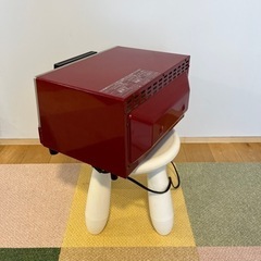 シンプルなトースターの画像