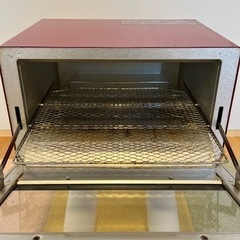 シンプルなトースターの画像