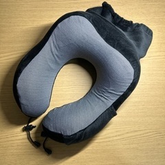 無料！ 未使用！ LUXSURE ネックピロー 首枕 まくら 携帯用 トラベル用の画像