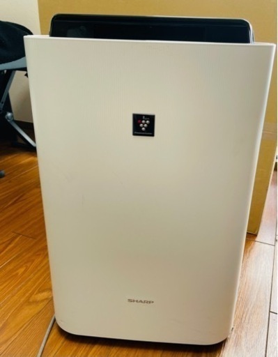 シャープ空気清浄機KC-H500Y-W  5/10まで