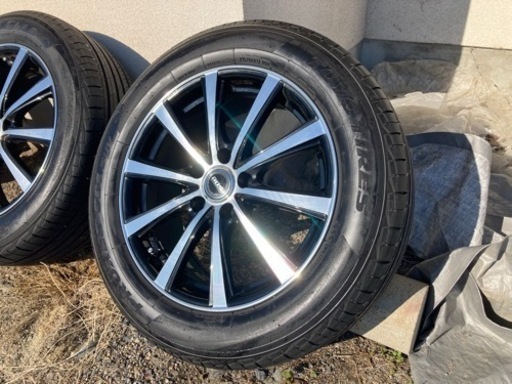 夏用タイヤ　215/60/R17 96H ほぼ新品