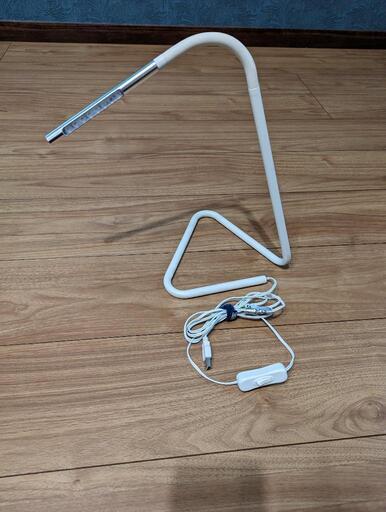 イケア　テーブルランプ　USB仕様