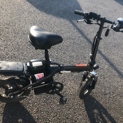 モペット版の電動自転車(公道は走れません)の画像