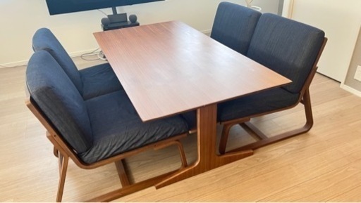 79%off！MUJI リビングでもダイニングでもつかえるテーブル&ソファチェア