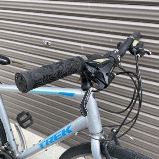 クロスバイク　身長177-188cm トレック FX1 シルバー