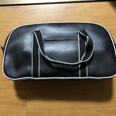 水性絵の具のカバン