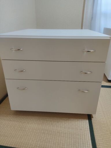 両面収納チェスト　タンス