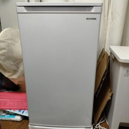 美品　アイリスオーヤマ冷凍庫　IUSD-6B　2021年式