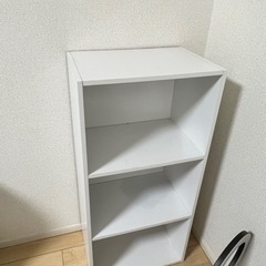 白のカラーボックス