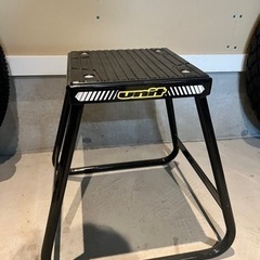 オフロードバイク　スタンド