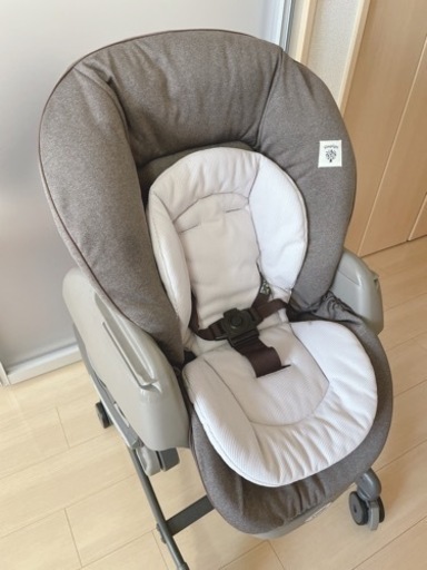 【値下げしました】Combi ベビーチェア　ネムリラ