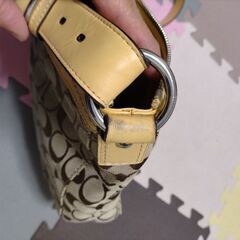 コーチシグネチャー　斜めがけ　ショルダーバッグの画像