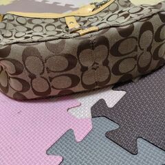 コーチシグネチャー　斜めがけ　ショルダーバッグの画像