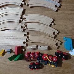 BRIO 落書きありの画像