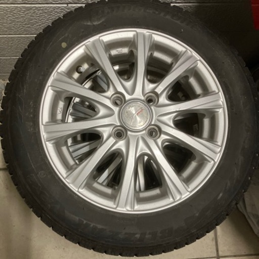 軽自動車スタッドレスBLIZZAK VRX2アルミ付き4本