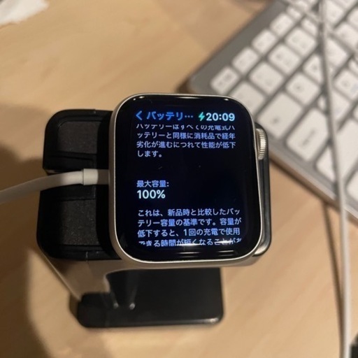 Apple Watch SE(GPSモデル)- 40mm第二世代
