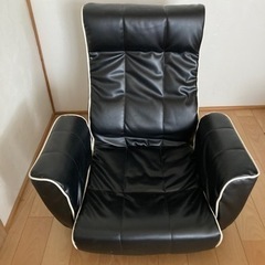 ニトリ　肘付き回転座椅子
